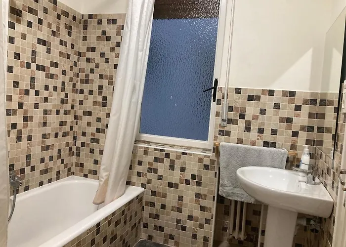 Akasha Arima 住宿加早餐酒店 圣塞瓦斯蒂安